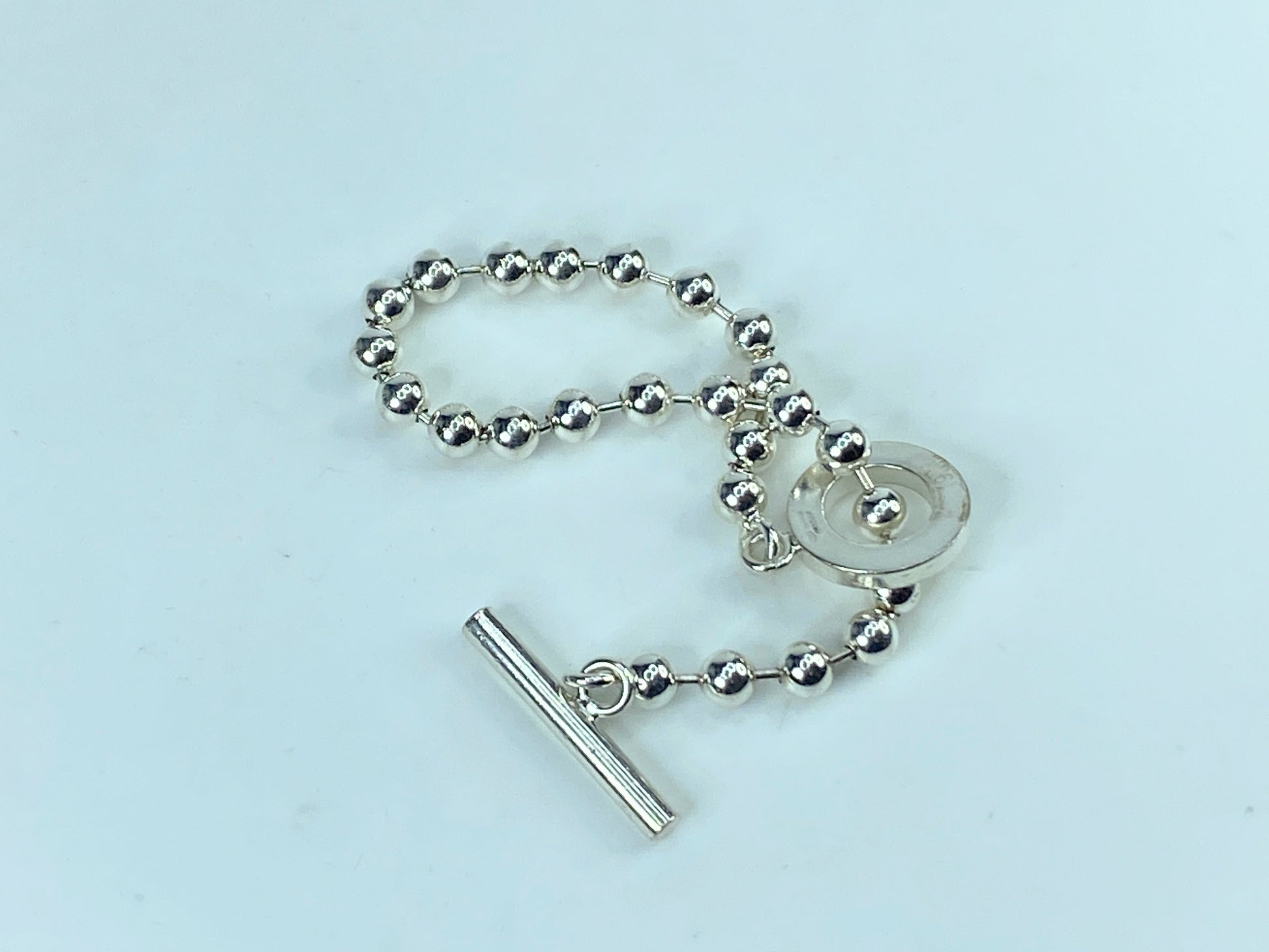 Gucci Sterling Silver Beaded Chain Circle Toggle clasp bracelet 7 3/4" 16g JR552