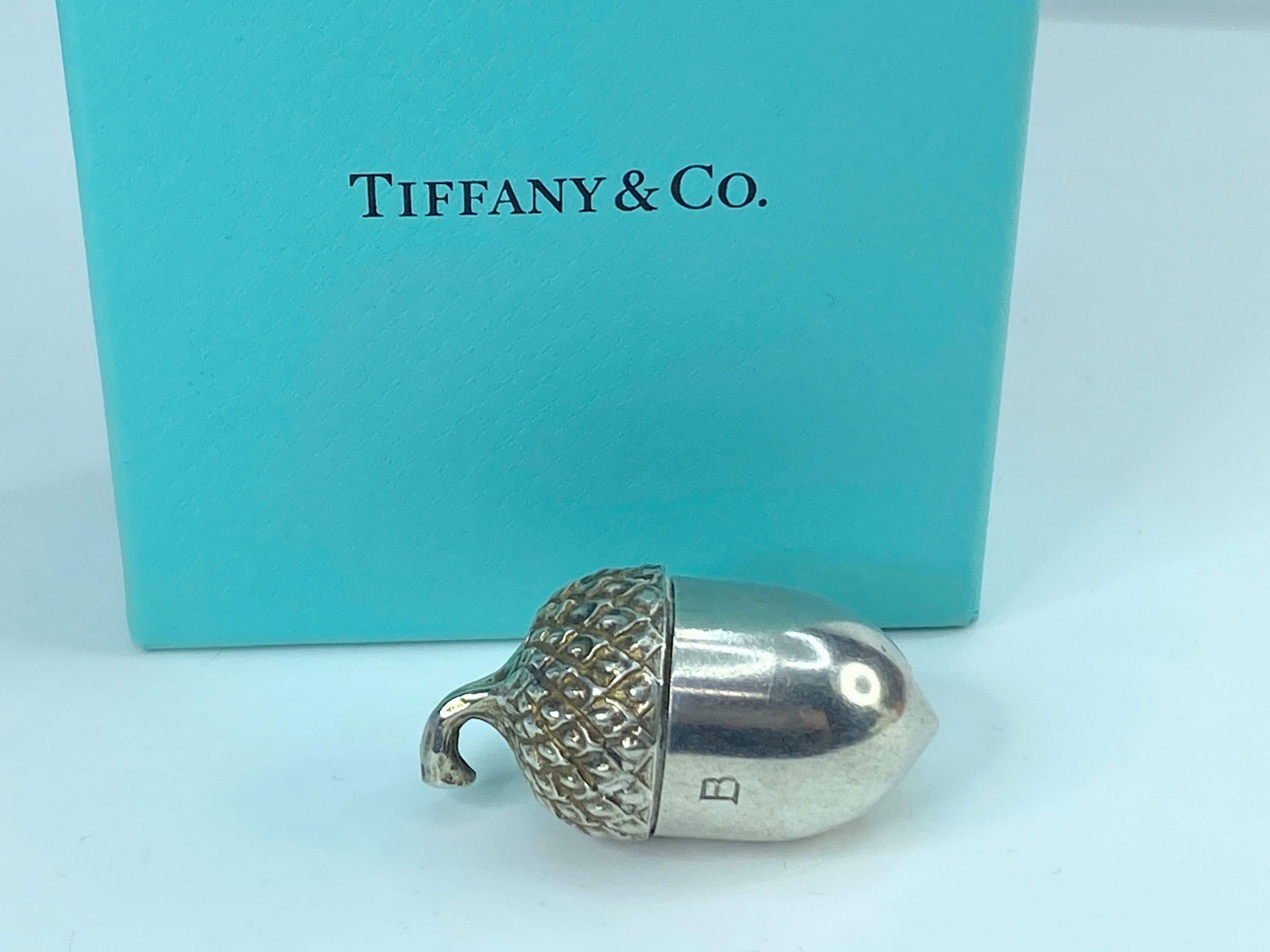 RARE Vintage Tiffany & Co 925 Sterling Silver Acorn Pill Box w
