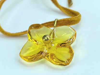 18K yellow gold Orchid yellow Crystal Baccarat velvet necklace w/ pouch GS107