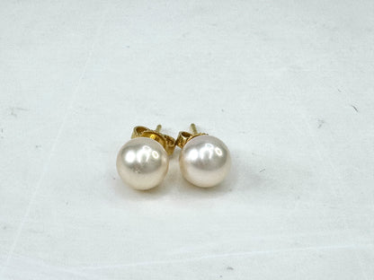 Vintage Mikimoto 18K Gold 7.25mm Akoya Pearl Stud Earrings JR1808