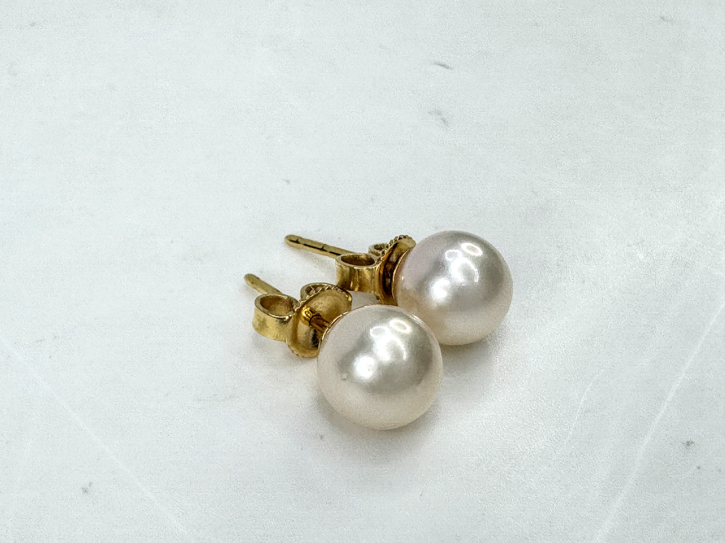 Vintage Mikimoto 18K Gold 7.25mm Akoya Pearl Stud Earrings JR1808