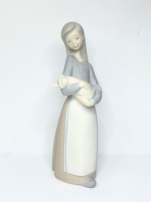 Lladro Girl With Piglet Porcelain Figurine– Spanish No 1011 Matte 7" A623