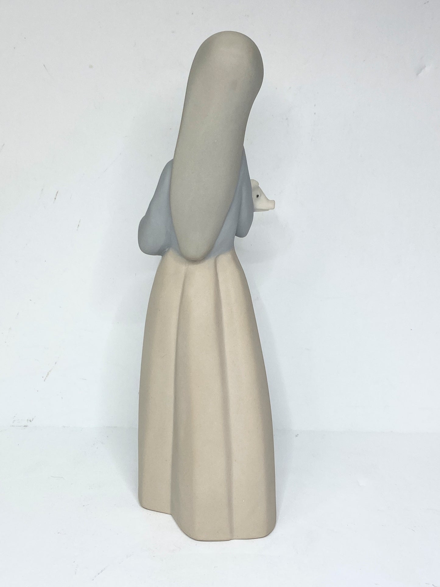 Lladro Girl With Piglet Porcelain Figurine– Spanish No 1011 Matte 7" A623