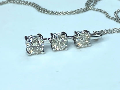 Platinum 0.6ct H/VS1 3 stones round brilliant Diamond lavalier necklace JR9841