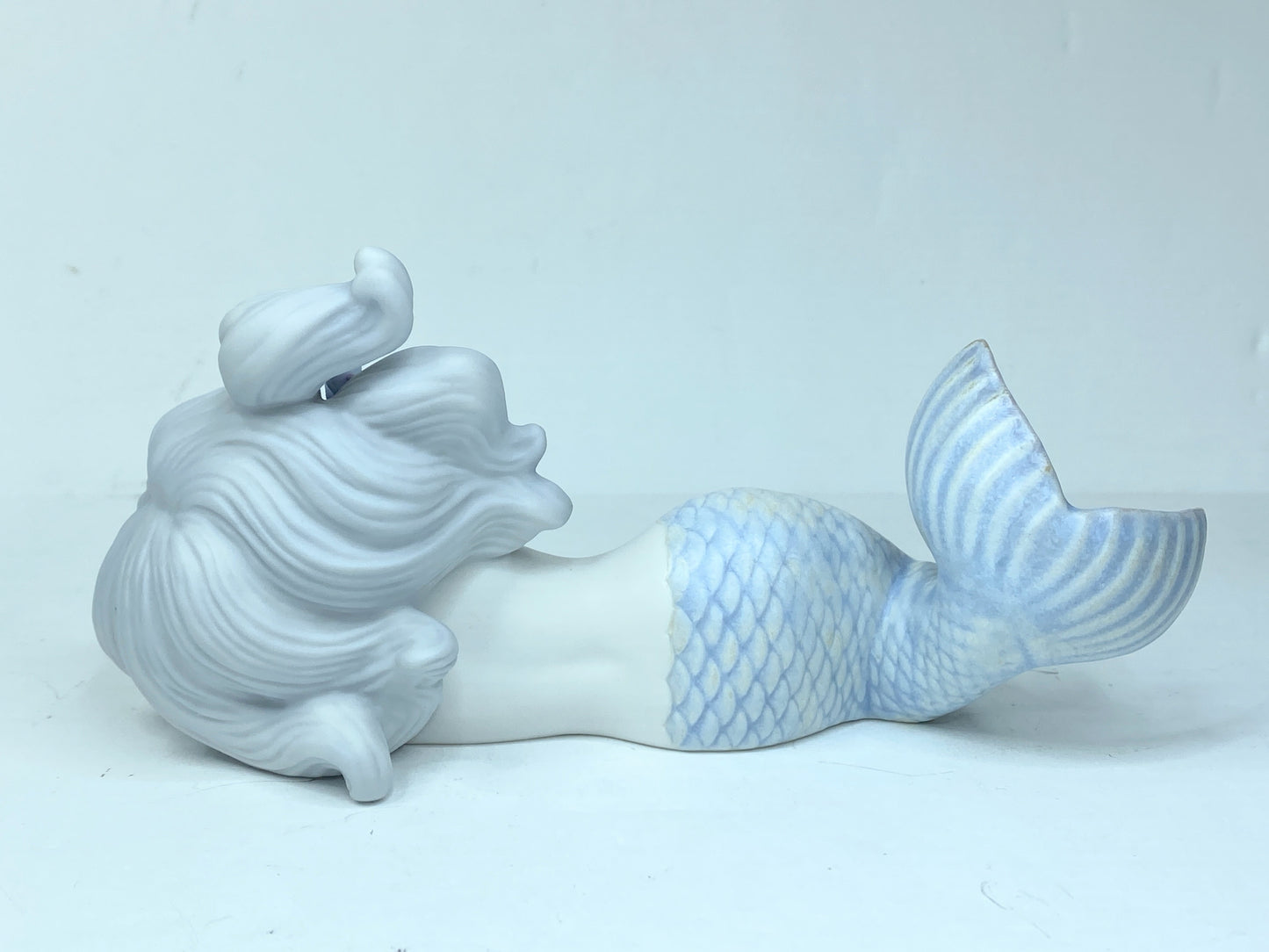 LLADRÓ Day-Dreaming at Sea Mermaid Figurine. Porcelain Mermaid Figure A624