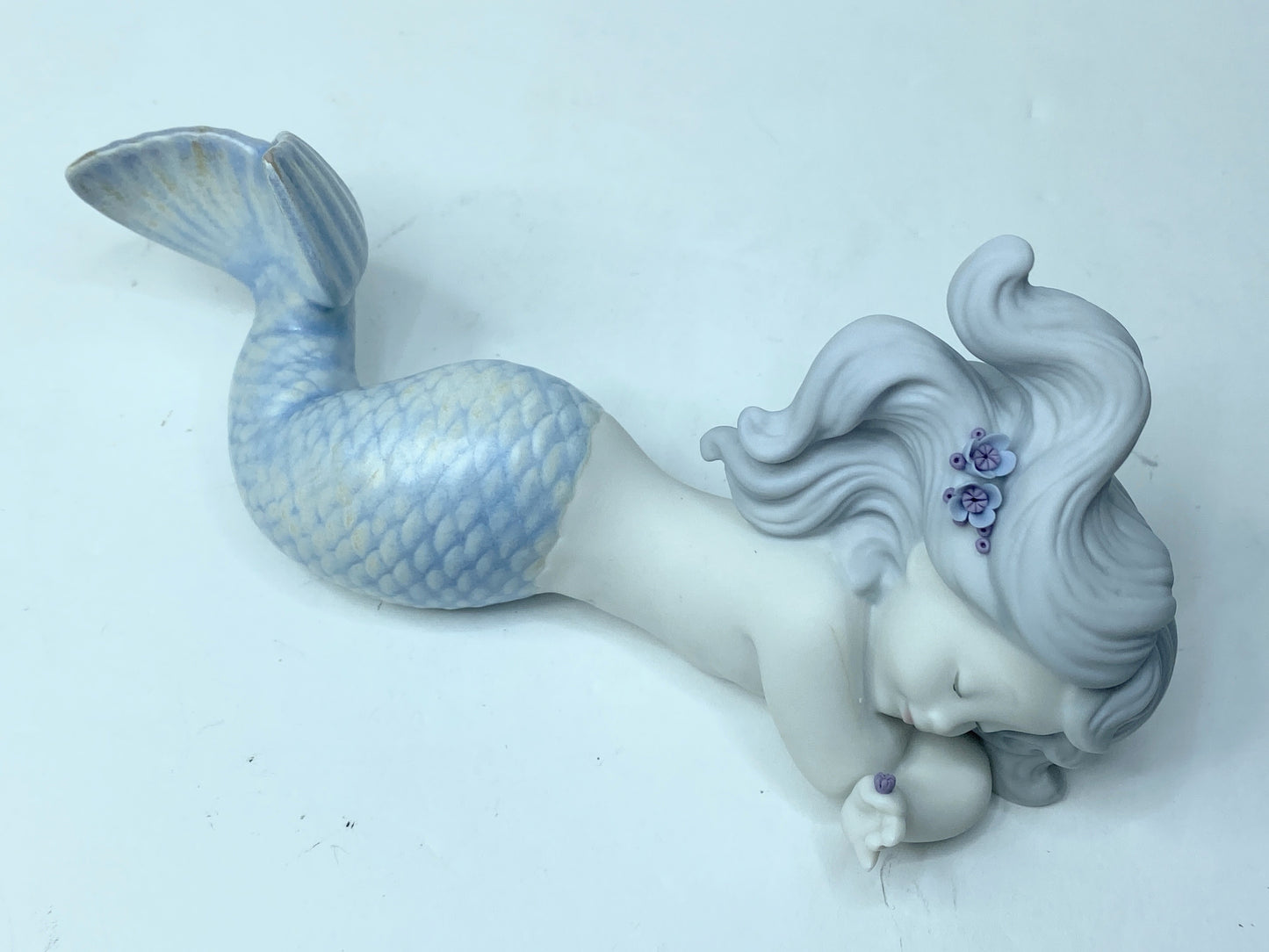 LLADRÓ Day-Dreaming at Sea Mermaid Figurine. Porcelain Mermaid Figure A624