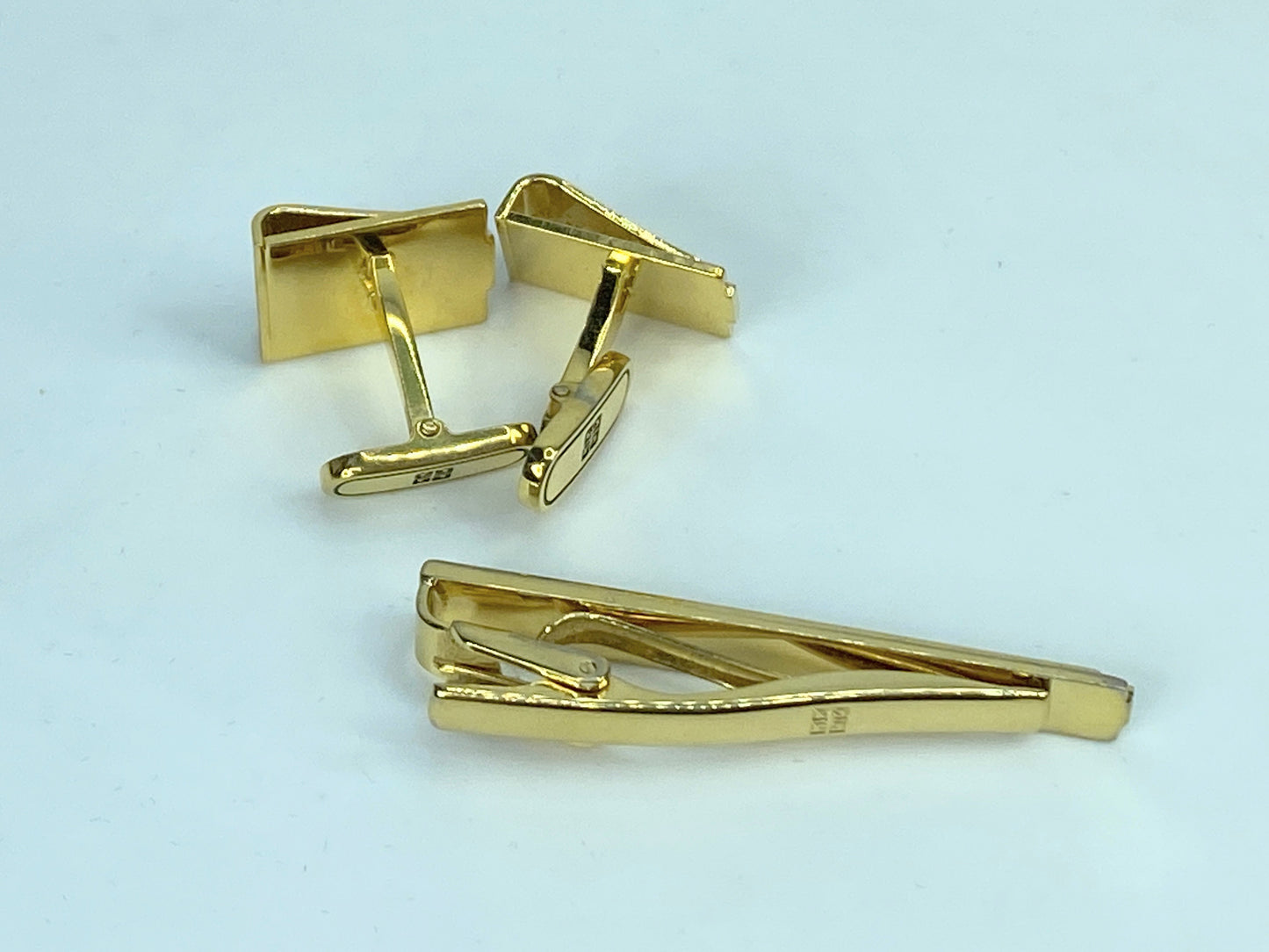Givenchy Vintage Two-Tone 4G matching Tie Clip & cufflinks with velvet box GS454
