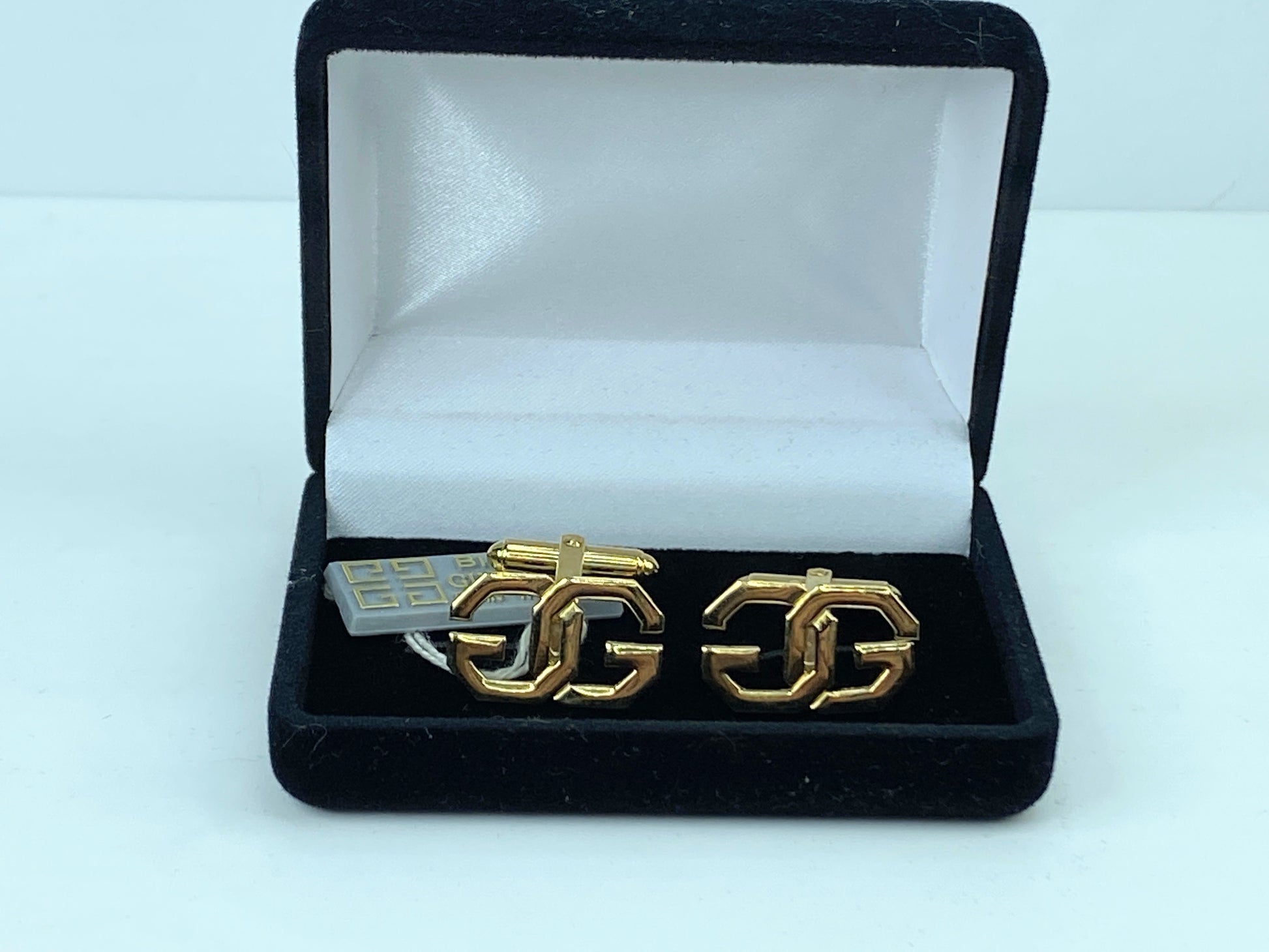 Bijoux Givenchy square gold silvery tone cufflink in black velvet 10.7g GS456