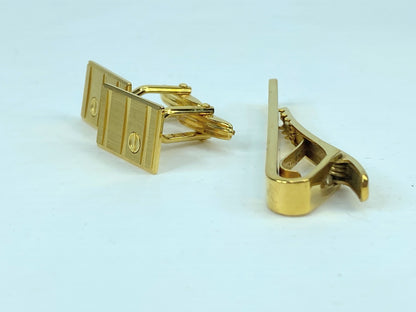 Alfred Dunhill Tie Pin Tie Bar & Cow Button Set Color Gold tone GS458