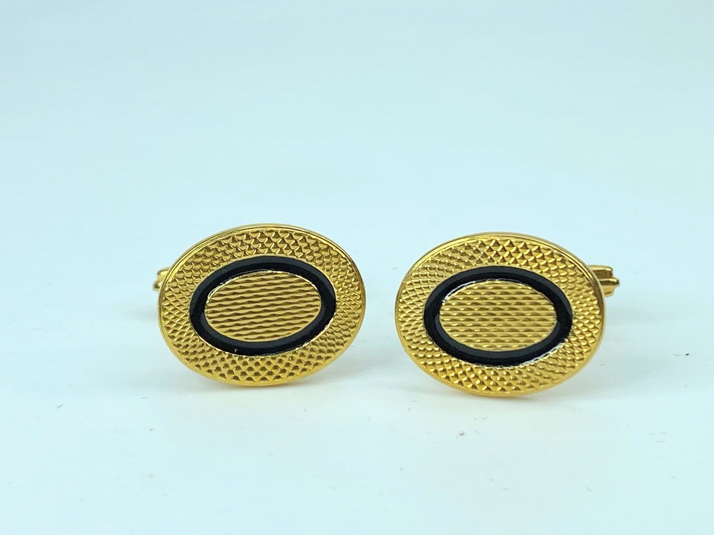 Alfred Dunhill gold tone plaid black enamel oval cufflinks 8.5g GS460