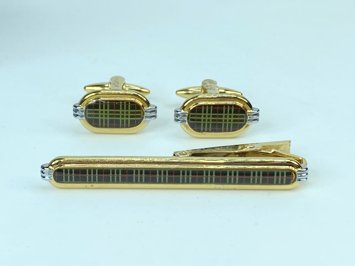 Burberry gold silvery tone Green Nova check cufflink tie clip GS462