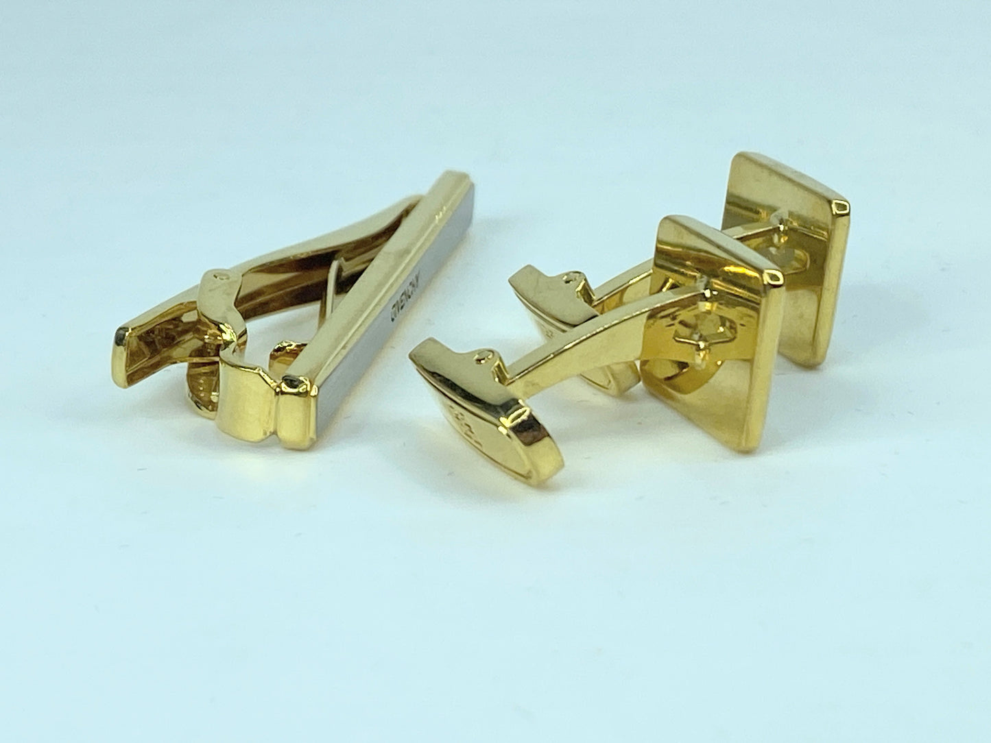 Givenchy Monsieur Golden Silver Tone cufflink Tie Clip Set GS525
