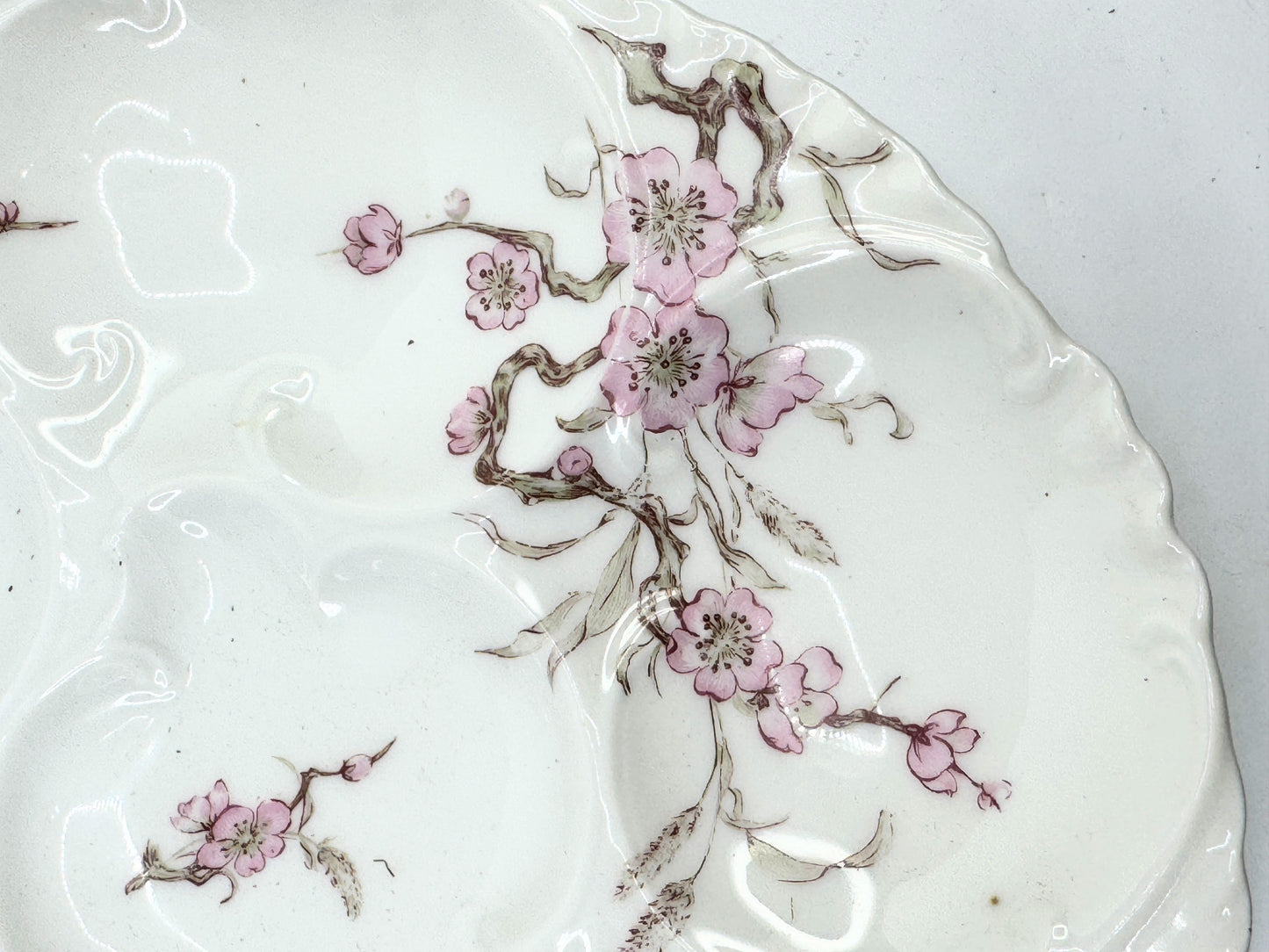 Antique Limoges Haviland & Co. Oyster Plate, Sakura Pink Flowers White 8.5" A494