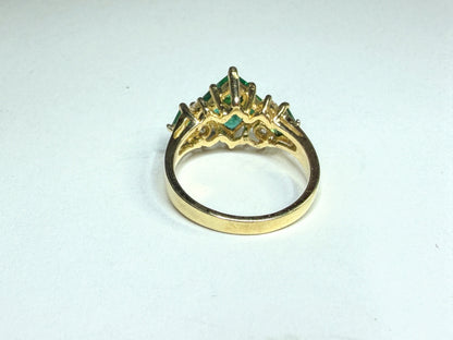 Vintage 14K Yellow Gold Emerald Diamond Princess Cluster Ring Sz 6.25 JR1660