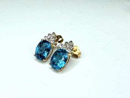 14K Yellow Gold Oval Blue Topaz & Cluster Diamond Accent Stud Earrings JR1662