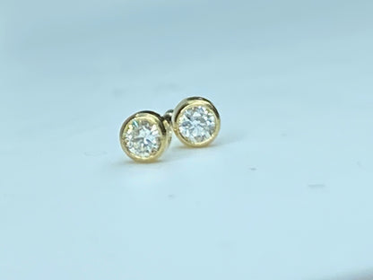 14K yellow gold  Diamond Micro-Bezel Stud Earrings JR98953