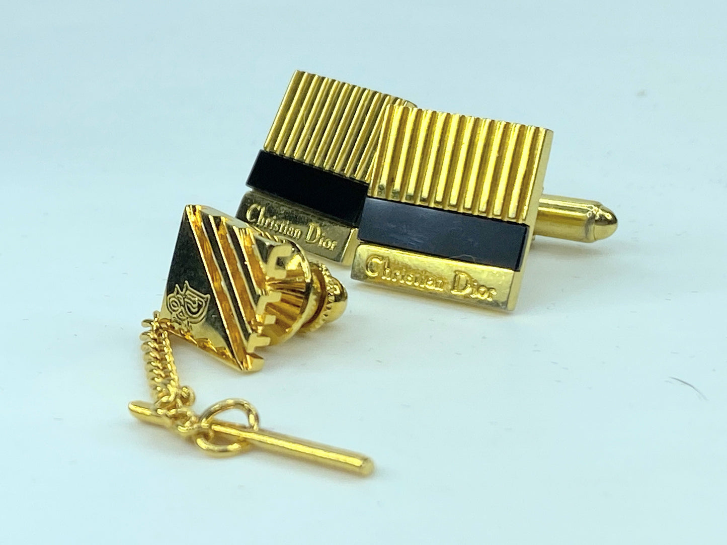 Vintage Gold-Tone Cufflinks and Tie Tag Set with Onyx GS553