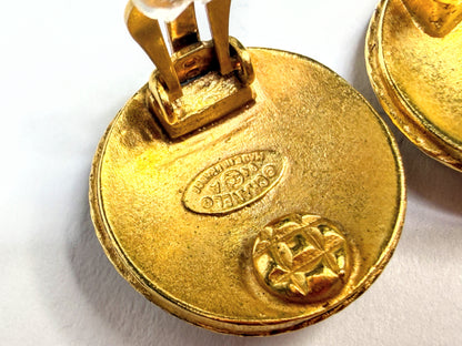 Vintage Chanel CC Textured Round Clip On Earrings Gold Plated with box GS834