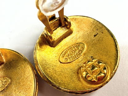 Vintage Chanel CC Textured Round Clip On Earrings Gold Plated with box GS834