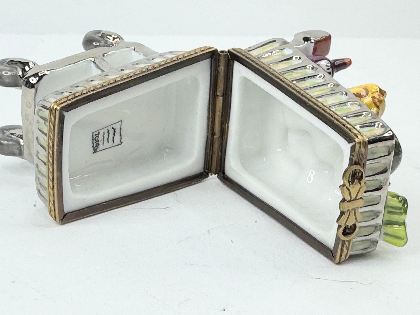 Gourmet Groceries Limoges Box for Collectors A502