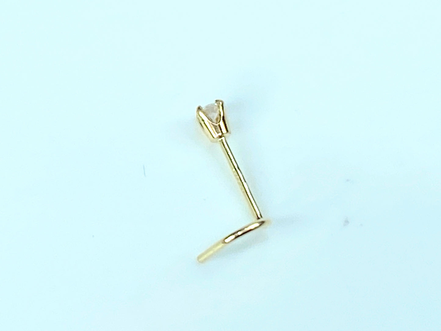 2mm G/VS2 Round brilliant Diamond 14K Gold Nose Screw 22 Gauge JR9858