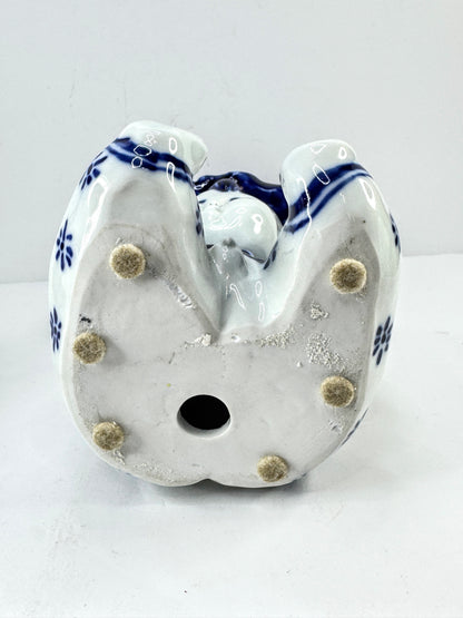 Vintage Blue & White Porcelain Chinese Boy Figurine A1128