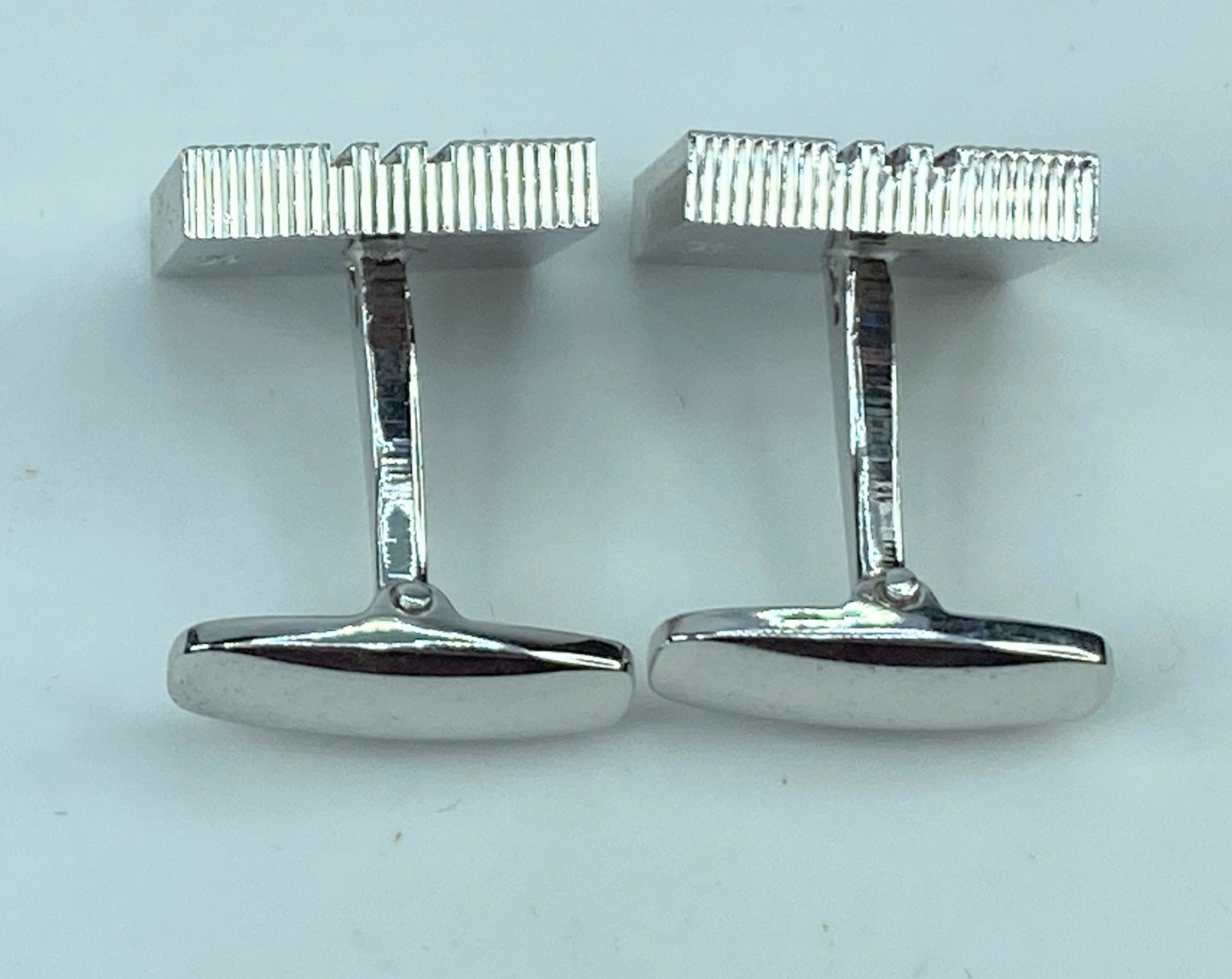 Yves Saint Laurent Square cufflinks design YSL silver tone GS540