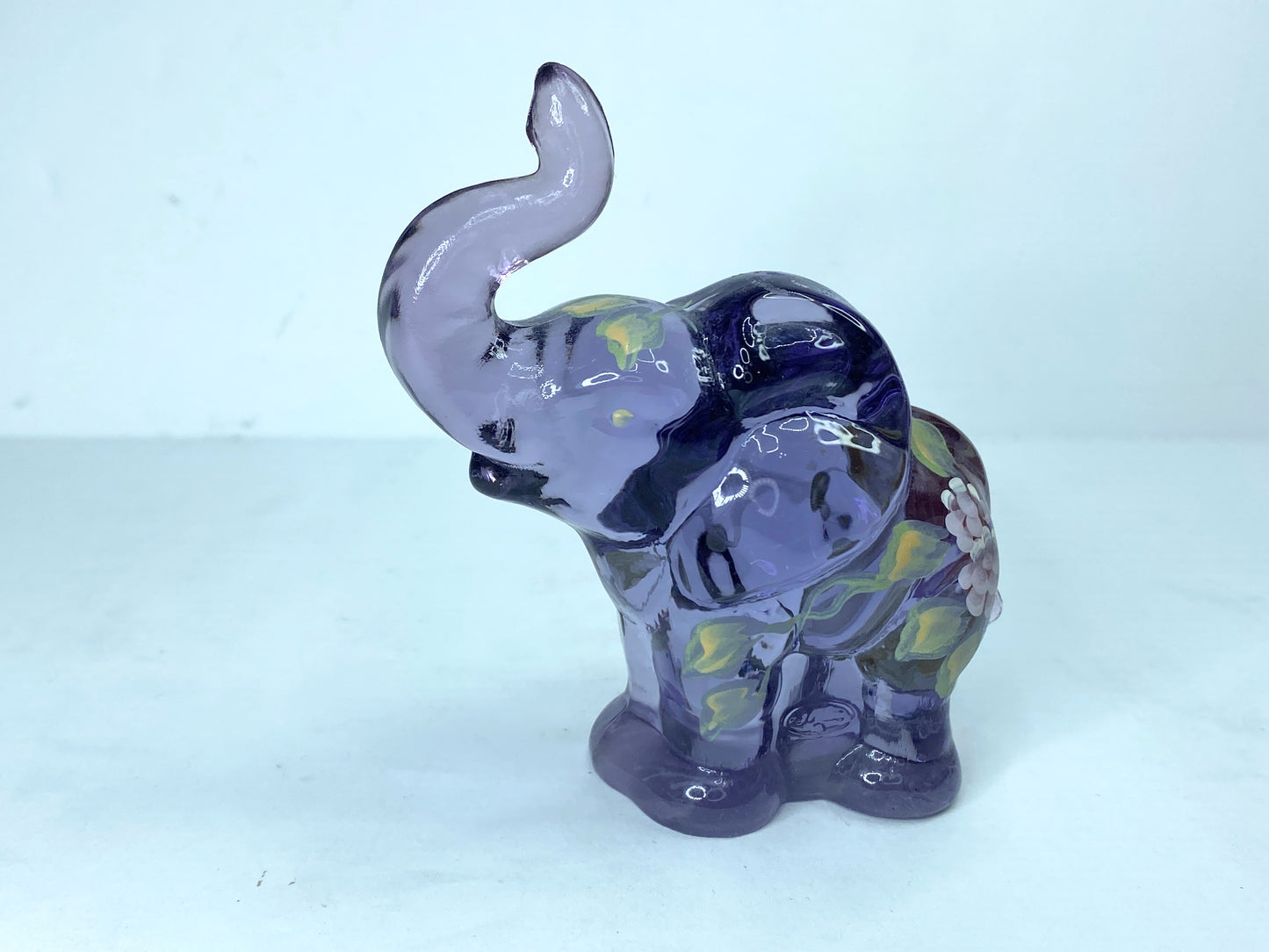 Fenton Lenox Purple Amethyst Elephant" uv reactive