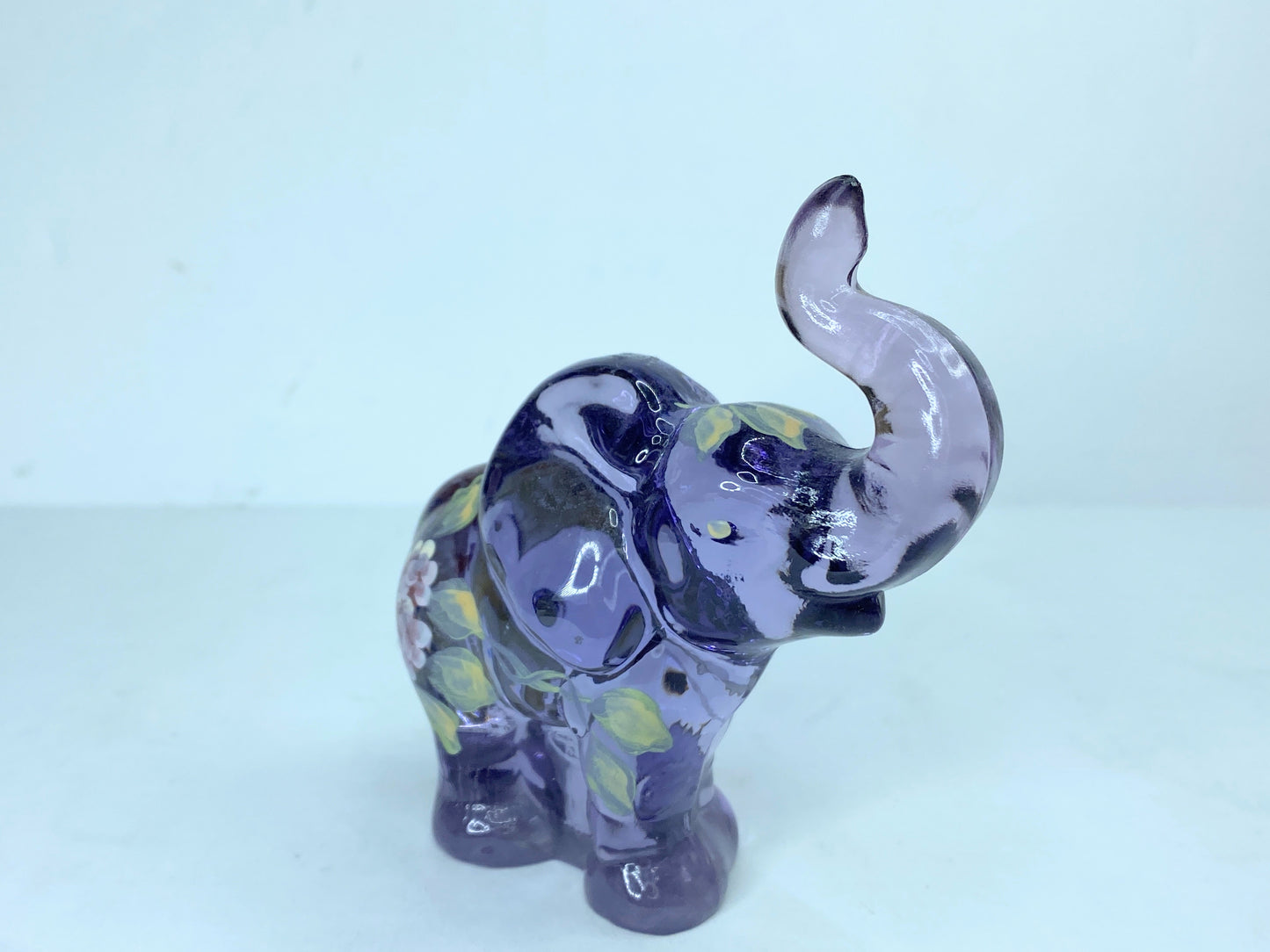 Fenton Lenox Purple Amethyst Elephant" uv reactive