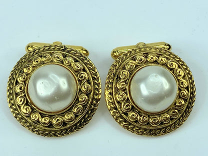 Chanel Pearl Cufflinks Gold Round Men's Fashion Clothing Accessories GS544