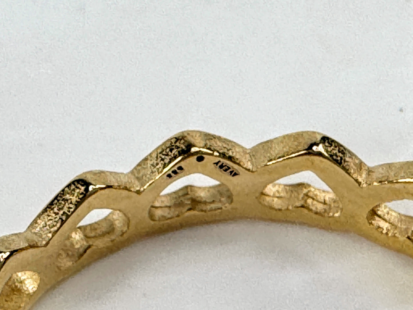 James Avery 14K Gold Tiny Hearts Eternity Band Ring Size 10 2.3g JR1821