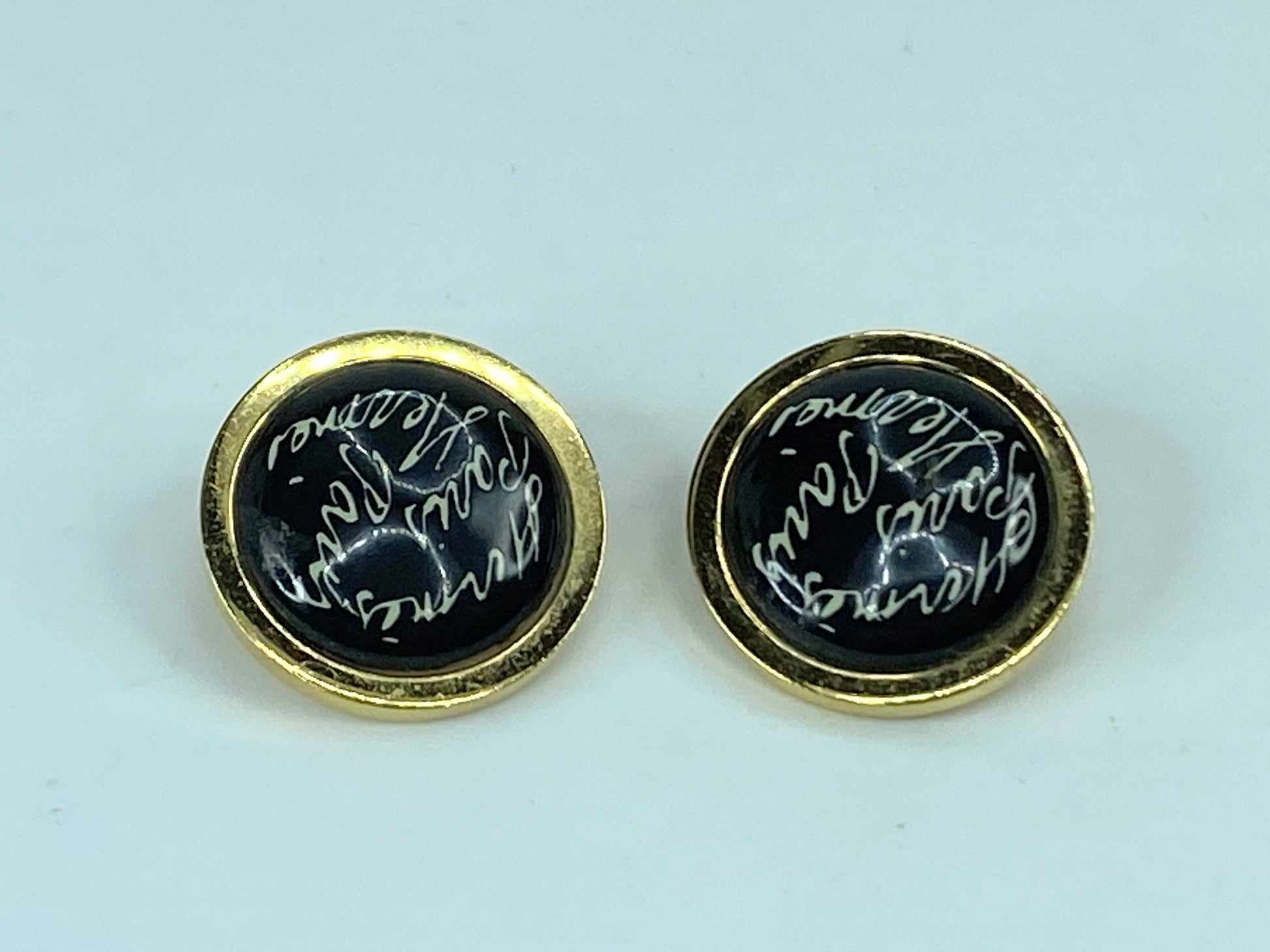 Hermes Gold tone "scribble-scrabble" black round clip on earrings wGS464