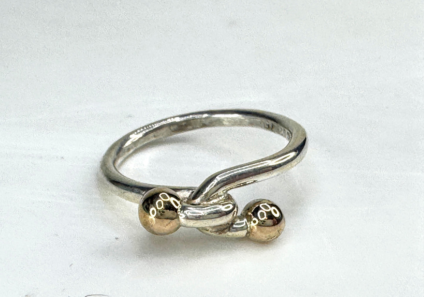 Tiffany & Co. Hook & Eye 18K Yellow Gold & Sterling Silver Ring Size 7 JR1839