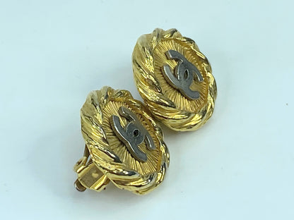 CHANEL CC Logos Round Twist Rope Clip-On Earrings Gold Tone Auth w/Box GS465