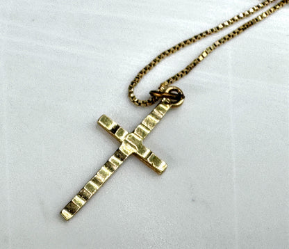 14K Yellow Gold Italian Box Chain Ripple Petite Cross Pendant Necklace JR1841