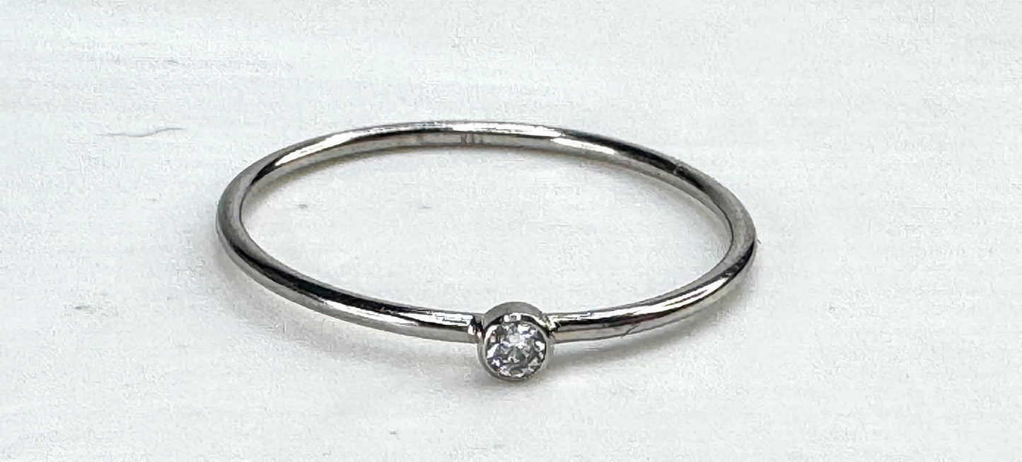 14K White Gold Bezel set Diamond Stackable Ring Minimalist per ring s7 New JR1843