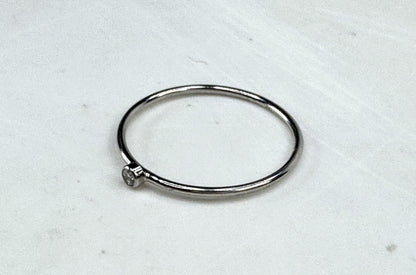 14K White Gold Bezel set Diamond Stackable Ring Minimalist per ring s7 New JR1843