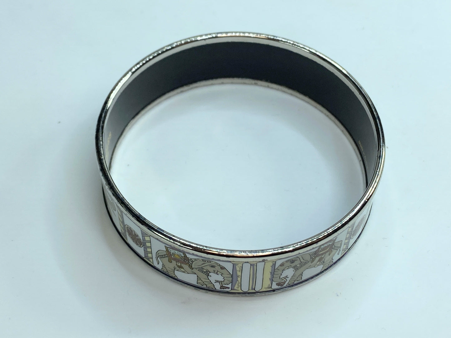 Hermès Enamel 'Torana' Wide Bangle Bracelet Black 65 GS179