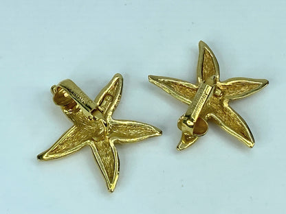 Christian Dior Vintage Starfish gold tone texture clip on Earring GS467