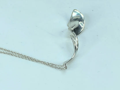 Tiffany & Co Silver 925 Gehry Orchid Necklace 1.75" Pendant necklace 16" JR582