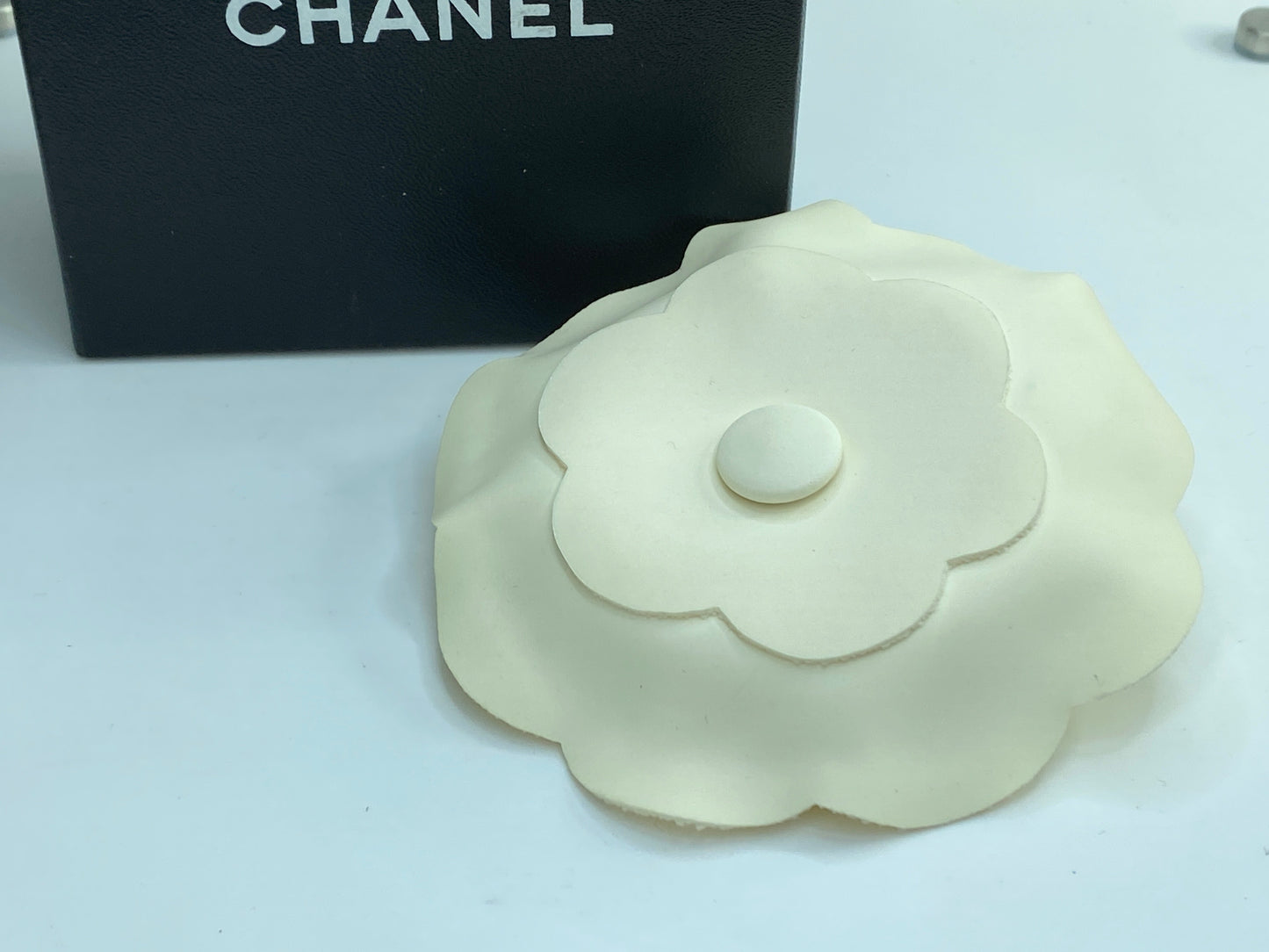 CHANEL Brooch Faux leather white corsage Camelia Women Authentic in box GS181