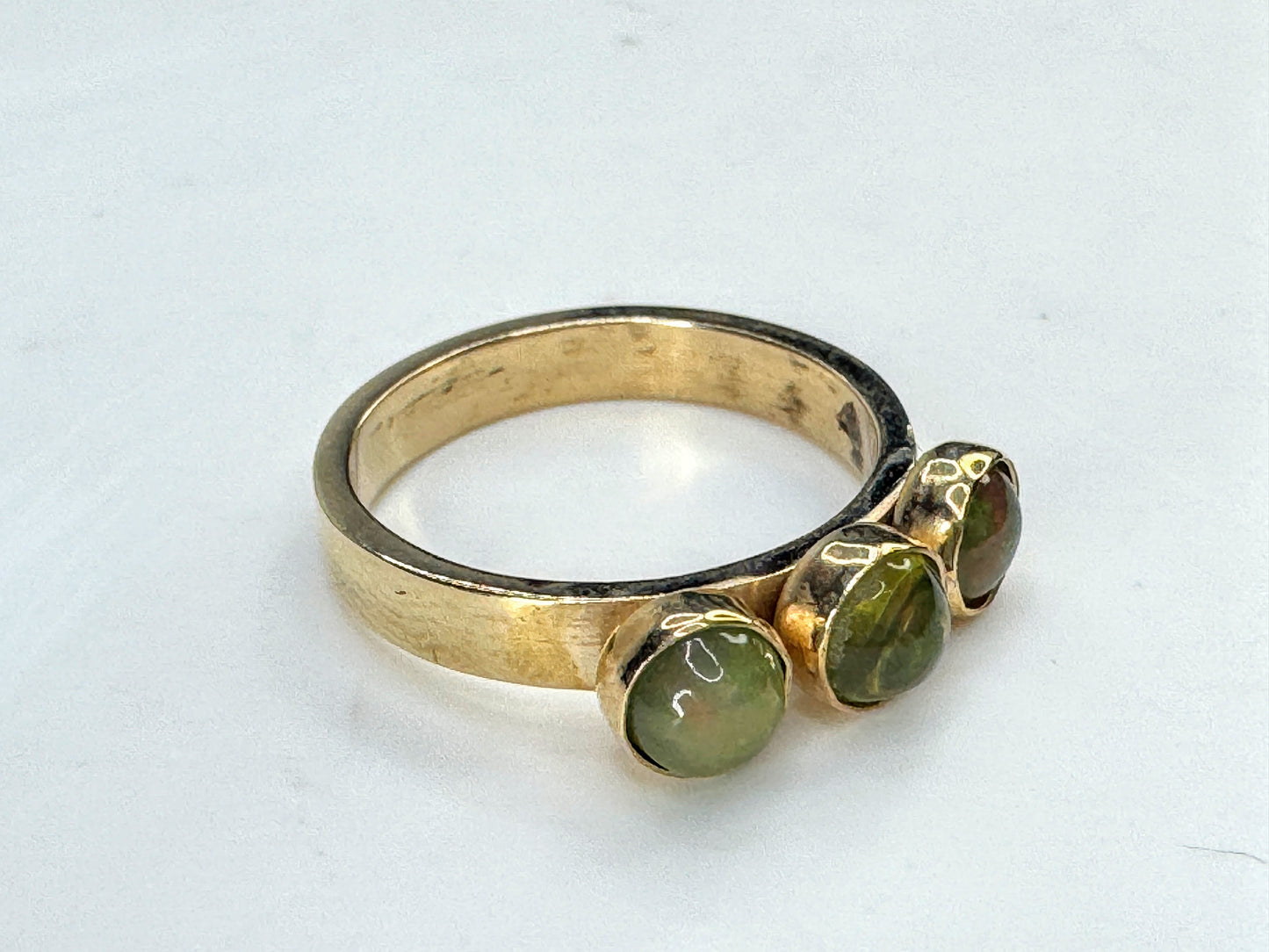 Vintage 14K Yellow Gold Three Ethiopian Opal Cabochon Ring JR1855