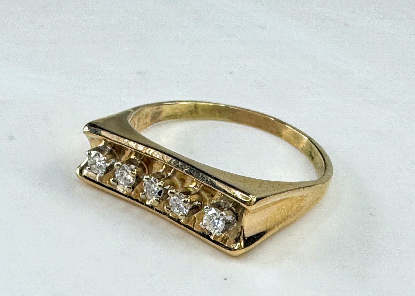 Vintage 14K Yellow Gold Five Diamond 0.3ct Men’s Ring Size 10.25 JR1856