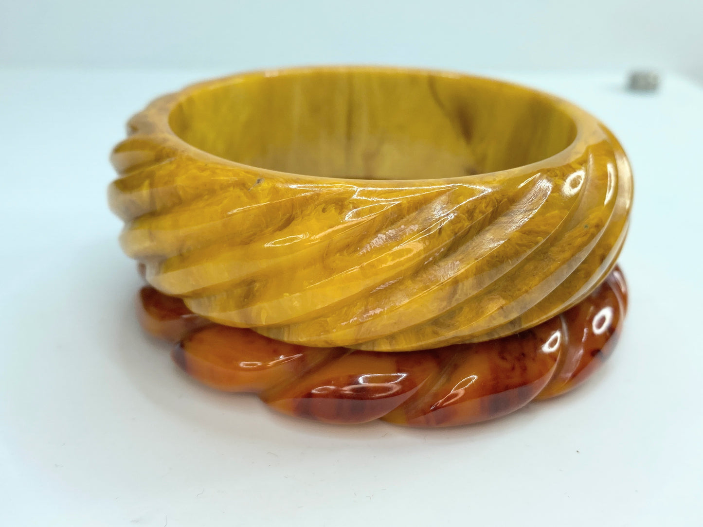 Bakelite Mississippi Swamp Butterscotch and Brown Marble bangles 82.5g