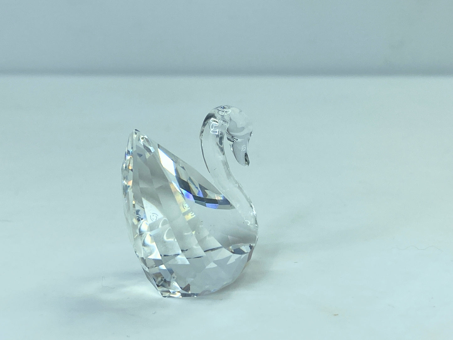 Swarovski Crystal Small Swan 1995 Member Renewal Gift COA, display mirror S83