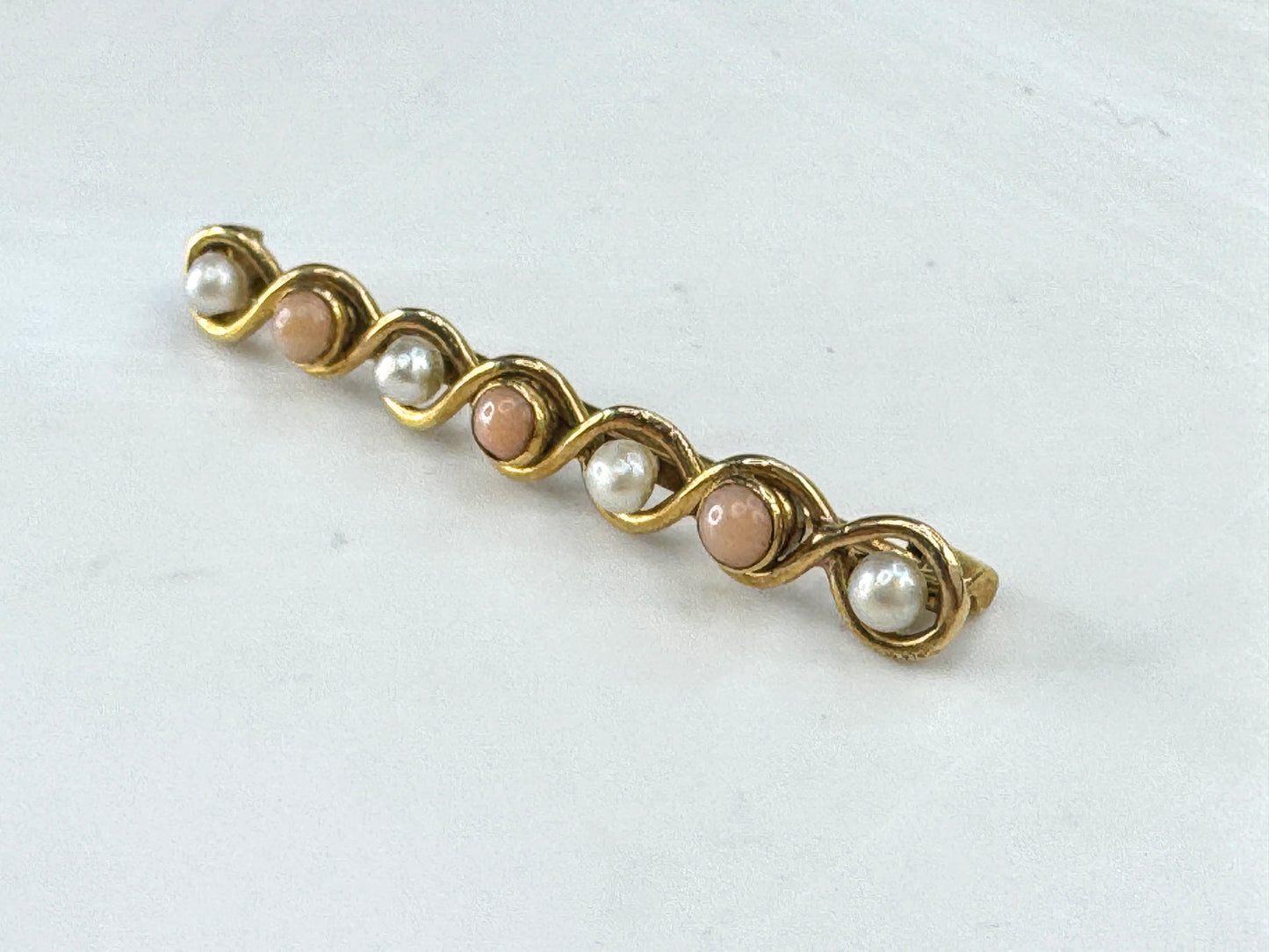 Antique 14K yellow Gold Coral Pearl Infinity bar brooch  1 5/8" 2.3g JR1895