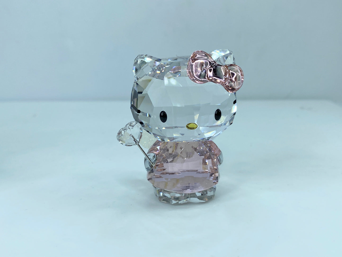 Swarovski Crystal Hello Kitty Limit Edition mint in box #1181890 S78