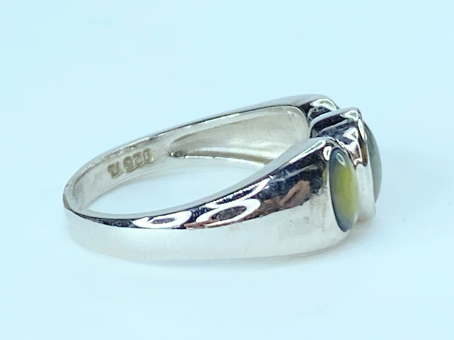 Sterling Silver Trio oval Moonstone ring s8 4.0g