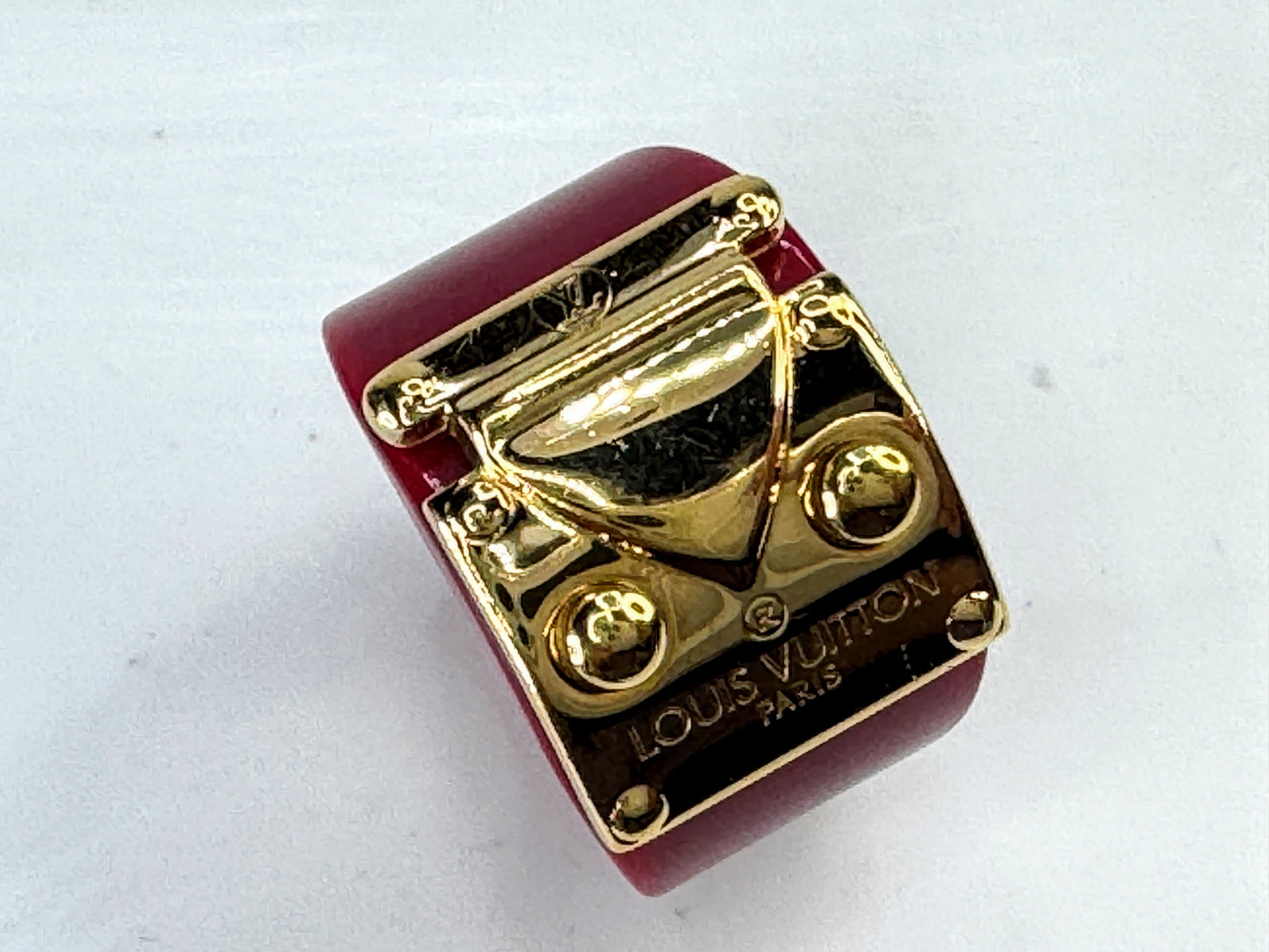 Vintage Louis Vuitton Lock Me red resin ring size 6 gold tone w/ pouch GS843