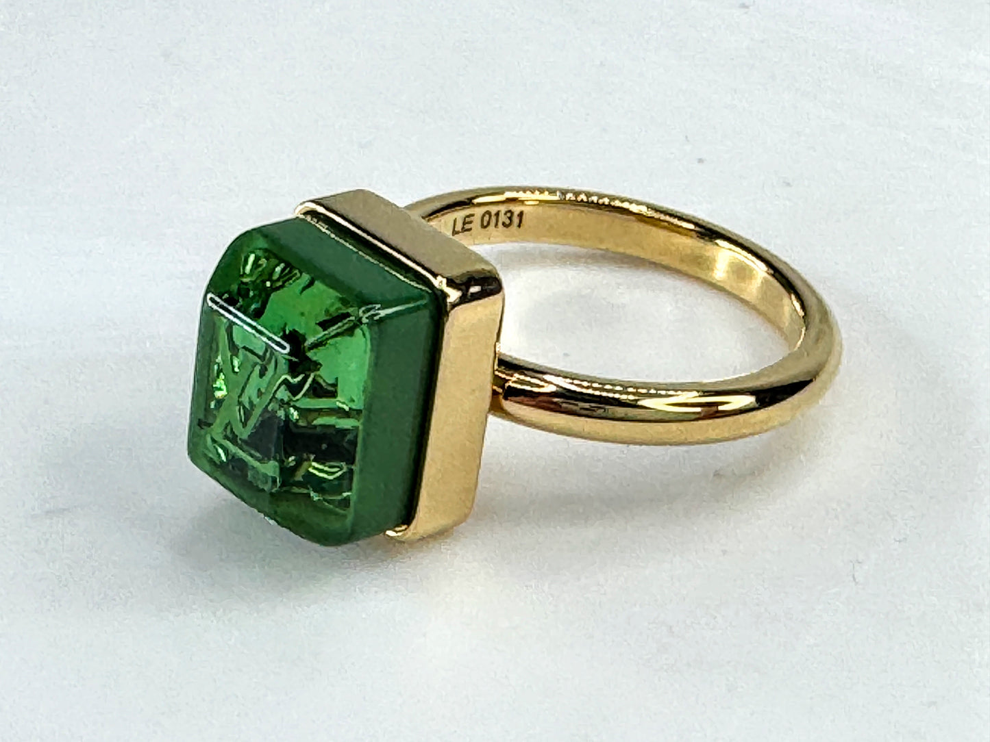 Vintage Louis Vuitton green resin Cosmopolitan ring size 6.5 with pouch GS844